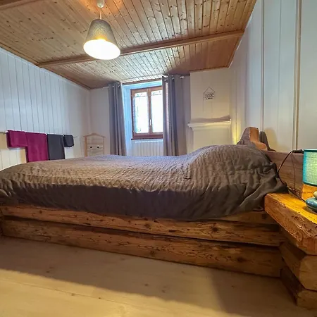 Apartment Authentique Au Coeur Du Gd-st-bernard *